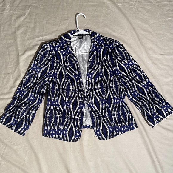 Limited Leslie Stuart Jacket - Women's - Picture 1 of 5
